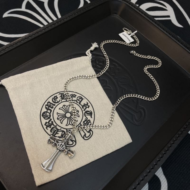 Ch*0me He**ts necklaces